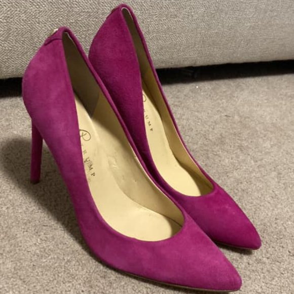 Ivanka Trump Fuchsia Suede Size 9 Pumps - Picture 1 of 2